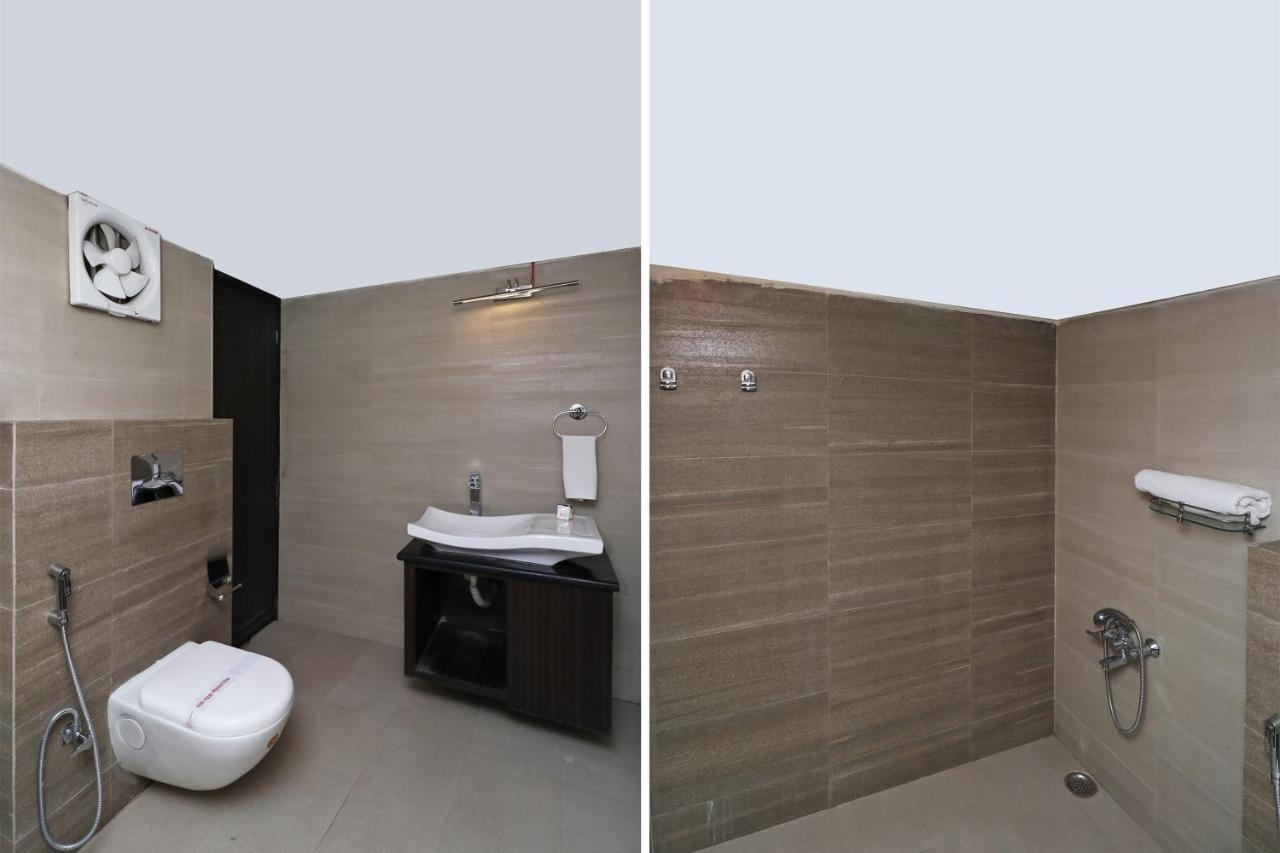 Oyo 23009 Hotel Maxx Lucknow Bagian luar foto